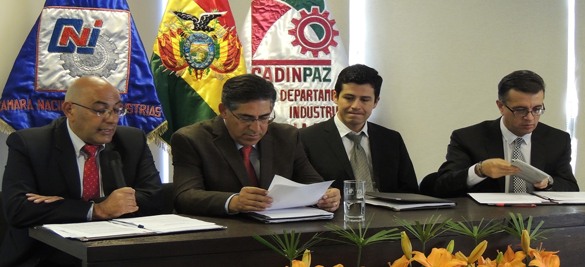 Cámara Nacional de Industrias realizó su 86 Asamblea General Cámara Nacional de Industrias realizó su 86 Asamblea General
