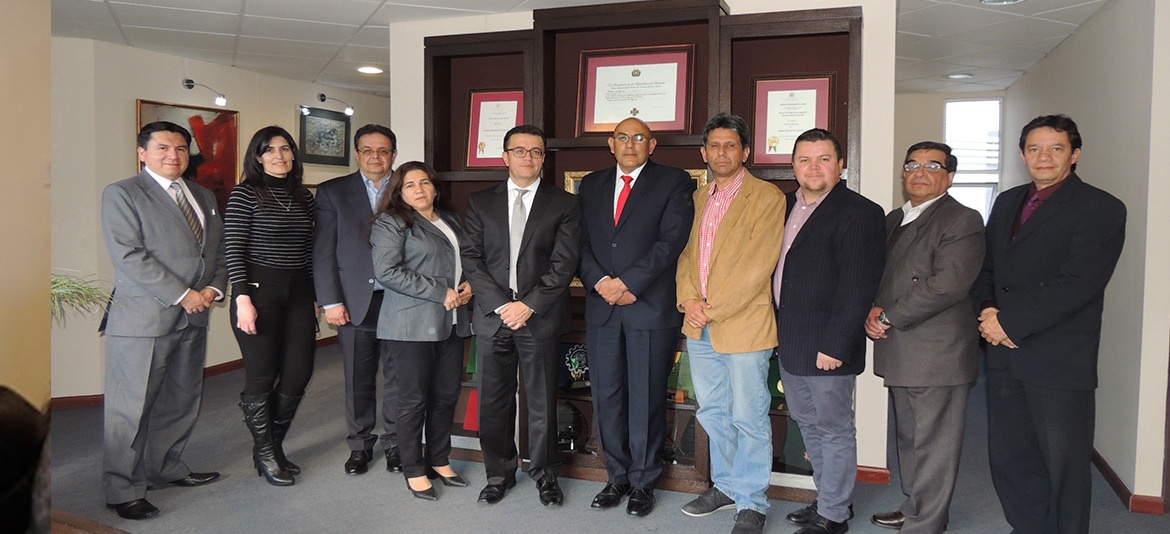 Consejo Nacional de Presidentes Industriales de toda Bolivia rechazan el pago del segundo aguinaldo Consejo Nacional de Presidentes Industriales de toda Bolivia rechazan el pago del segundo aguinaldo