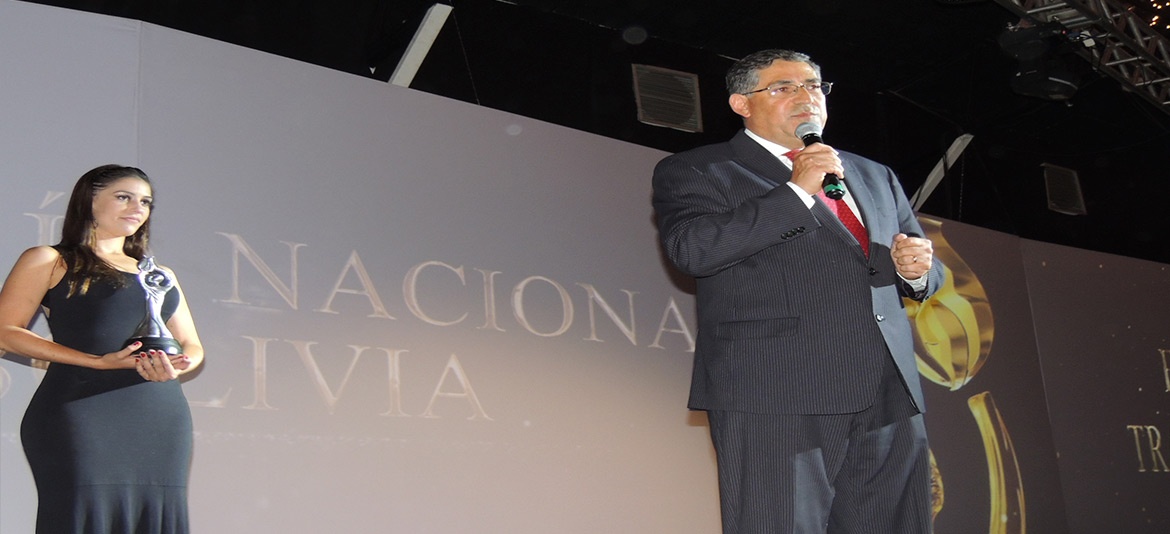 Presidente de la CADINPAZ asiste a la XI Versión de La Paz Líder Presidente de la CADINPAZ asiste a la XI Versión de La Paz Líder