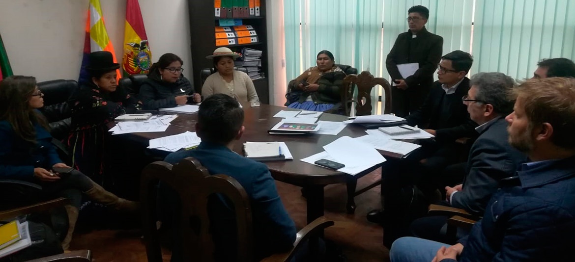 Comisión de Medioambiente presentó preocupaciones sobre ley de plásticos Comisión de Medioambiente presentó preocupaciones sobre ley de plásticos
