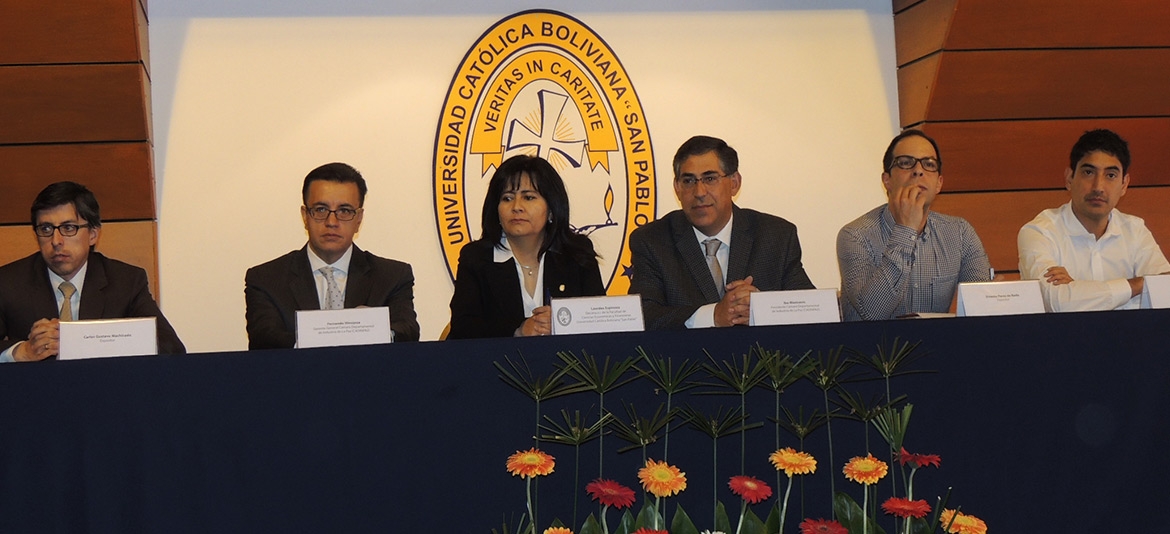 CADINPAZ y la UCB realizaron foro sobre Industrialización, Innovación y un modelo social sostenible CADINPAZ y la UCB realizaron foro sobre Industrialización, Innovación y un modelo social sostenible