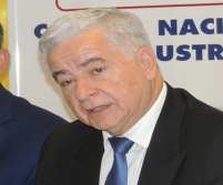 Ministro Wilfredo Rojo visitó al Directorio de la CNI